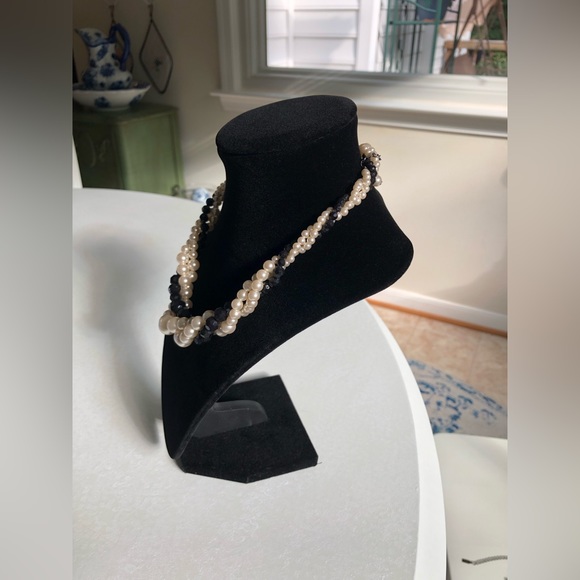 Vintage Twisted 3 Strand Faux Pearl & Black Beads Necklace - Picture 4 of 8